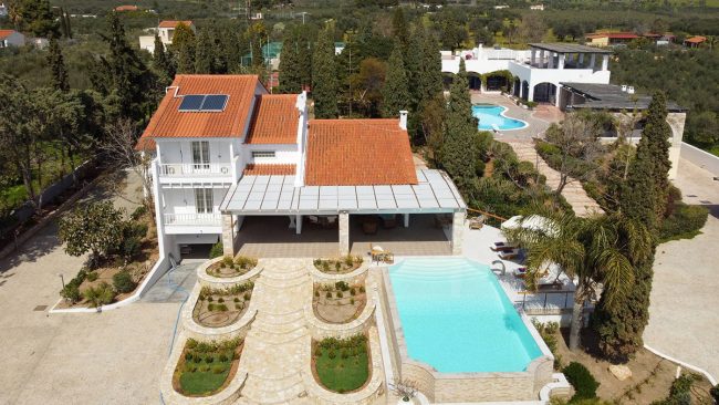A Villa Opposite Hydra: Why the Mainland Is the Smarter Base for Your Holiday A Villa Opposite Hydra: Why the Mainland Is the Smarter Base for Your Holiday